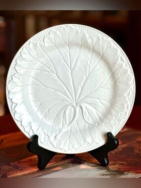 8” Wedgwood Cabbage Leaf plates, White Moonstone, Made in England - 6 plates